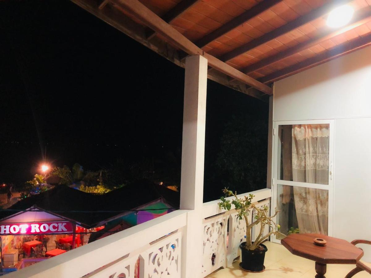 Bed and Breakfast Blue Sea View Унаватуна Экстерьер фото