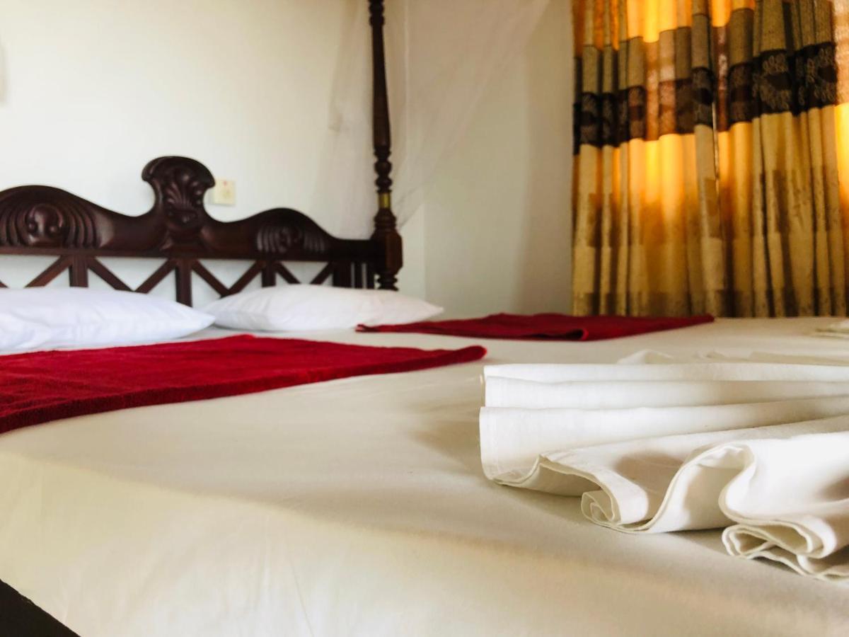 Bed and Breakfast Blue Sea View Унаватуна Экстерьер фото