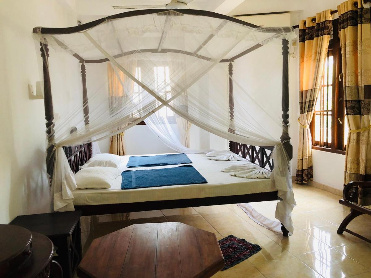 Bed and Breakfast Blue Sea View Унаватуна Экстерьер фото