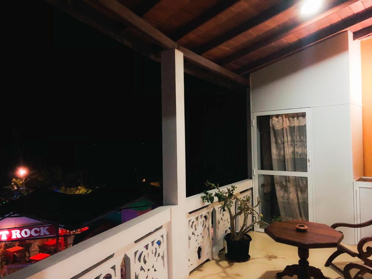 Bed and Breakfast Blue Sea View Унаватуна Экстерьер фото