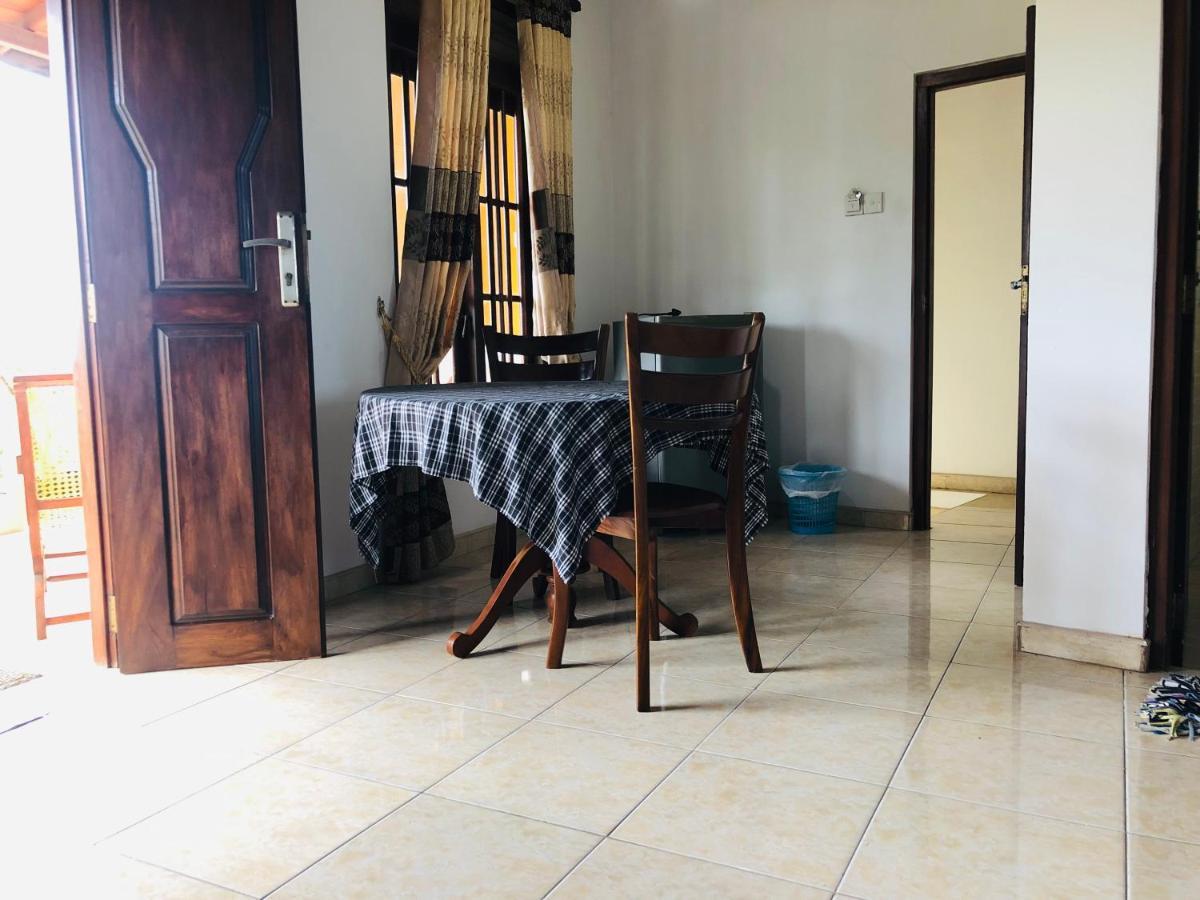 Bed and Breakfast Blue Sea View Унаватуна Экстерьер фото