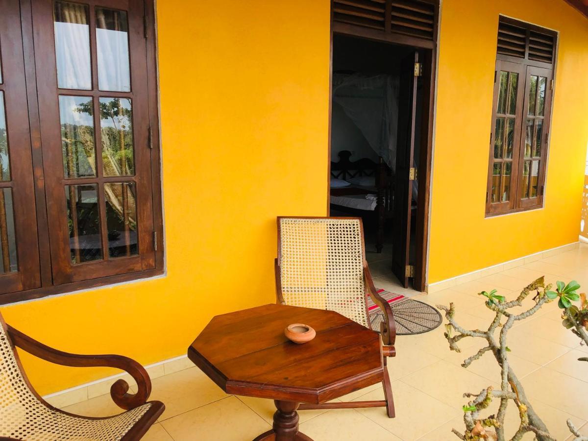 Bed and Breakfast Blue Sea View Унаватуна Экстерьер фото